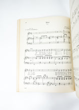 Load image into Gallery viewer, Fie! Fie! Fi-Fi!